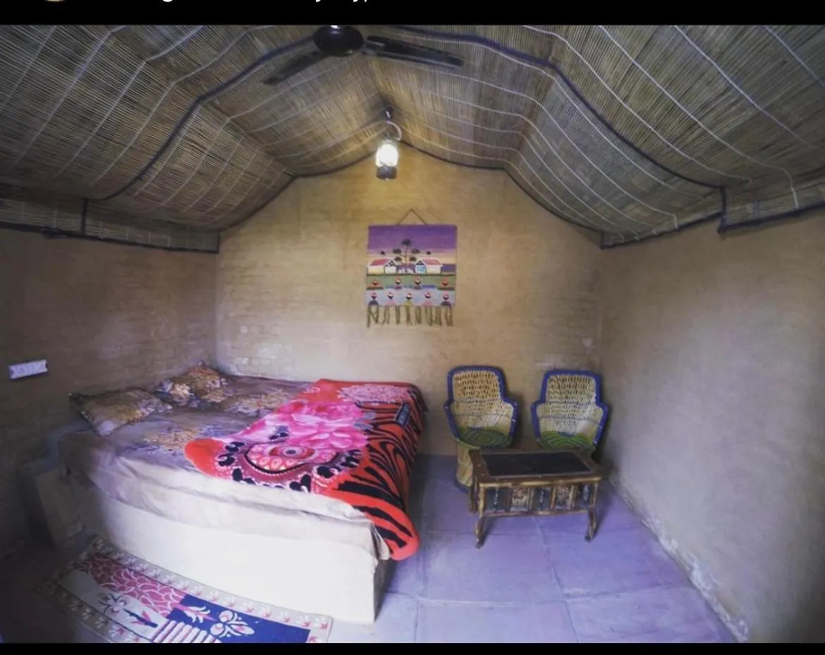 Luxury tent Backpackers Village Agra India